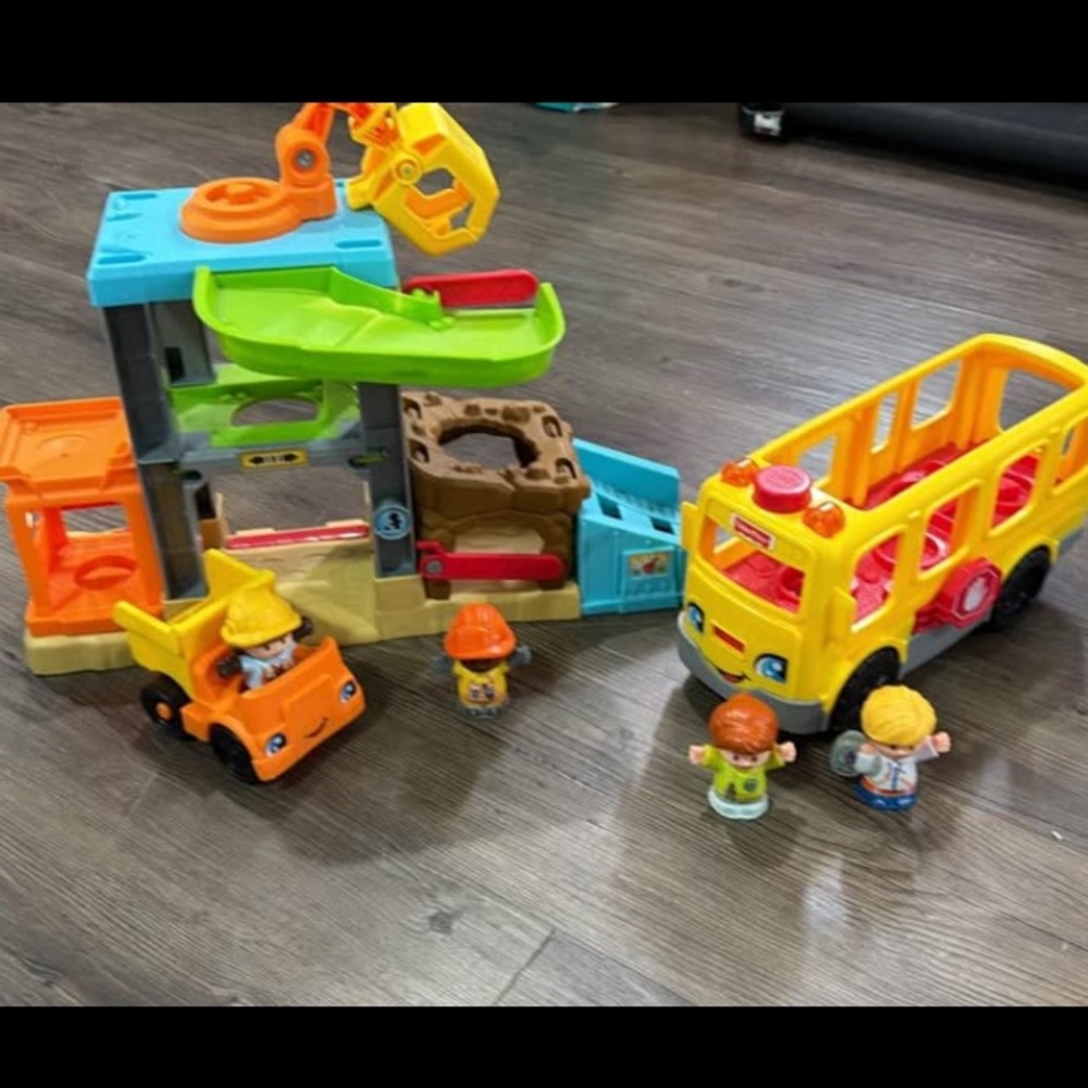 Little people bus and construction set.